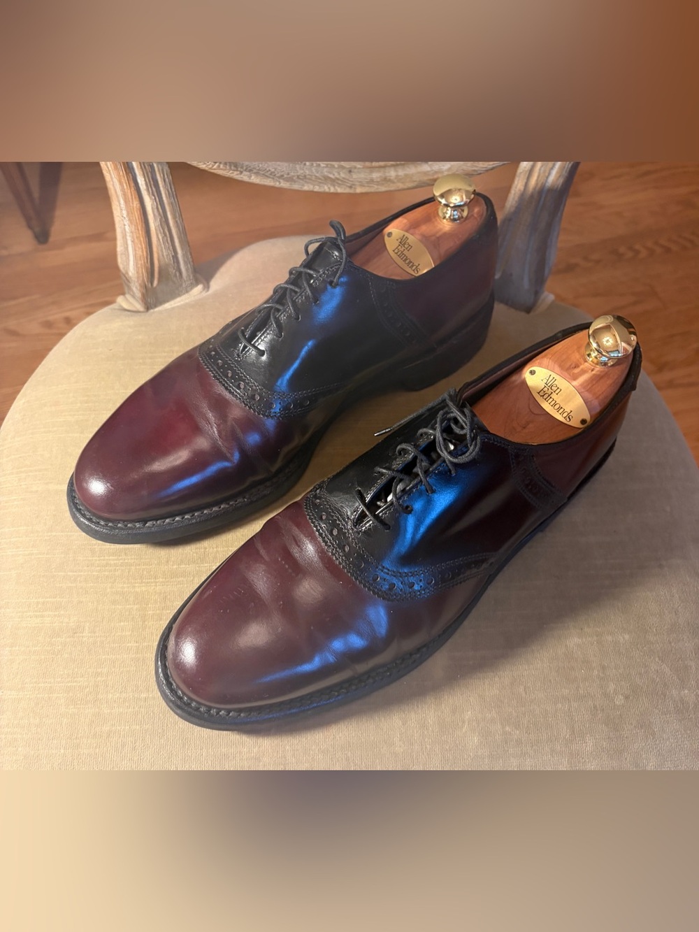 Allen Edmonds Shelton Leather Vibram Sole Oxford 9.5 C Burgundy/Black